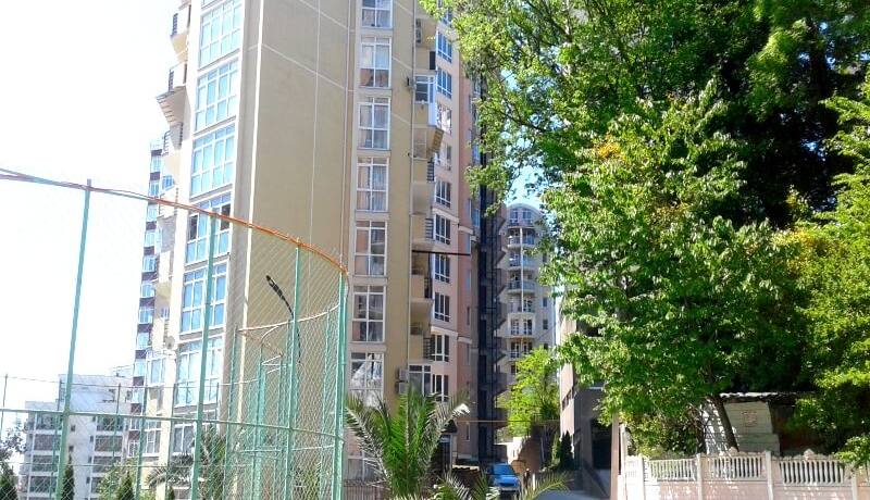 Продажа 4-х комнатной квартиры на ул. Бамбуковой (130,5 м²)